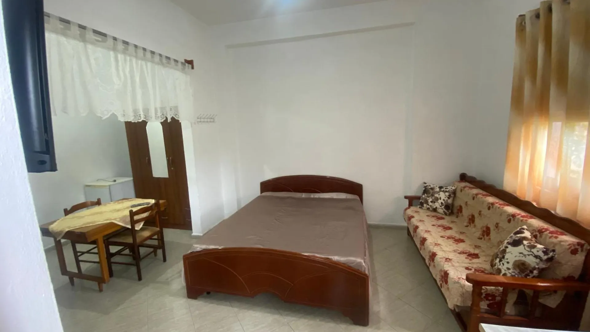 Mehmetaj'S Guest House Durres 0*,