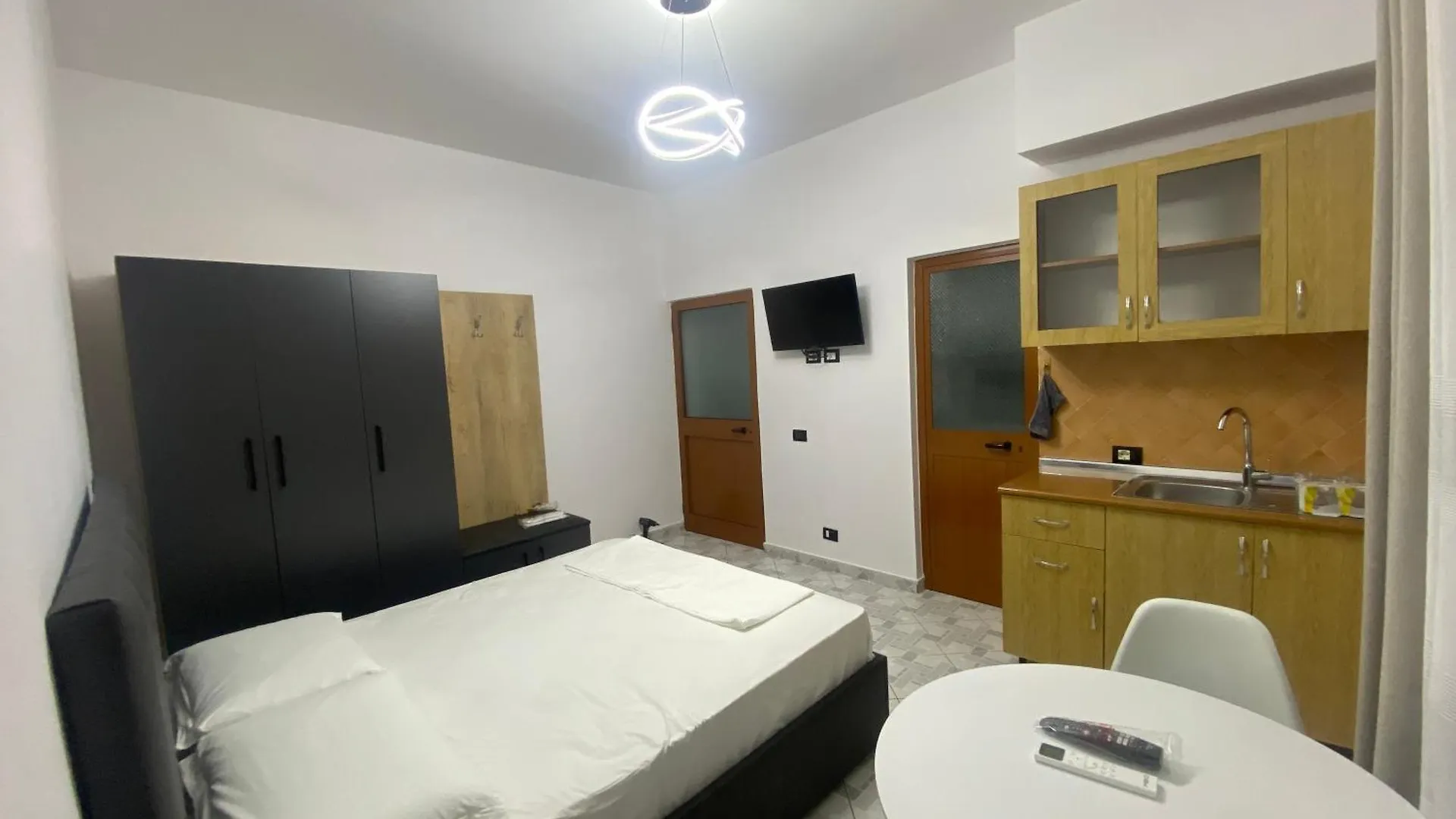 Mehmetaj'S Guest House Durres 0*,  Albania